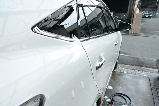 ガラスコーティングした車の洗車方法は 手洗い洗車や洗車機利用の注意点 ジャバpro Shop